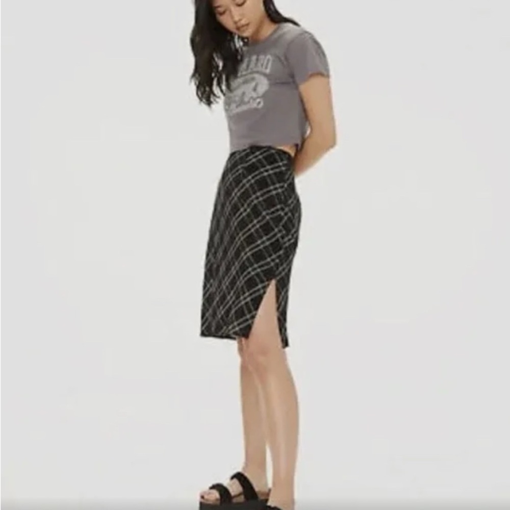 Trendy Black Plaid Skirt